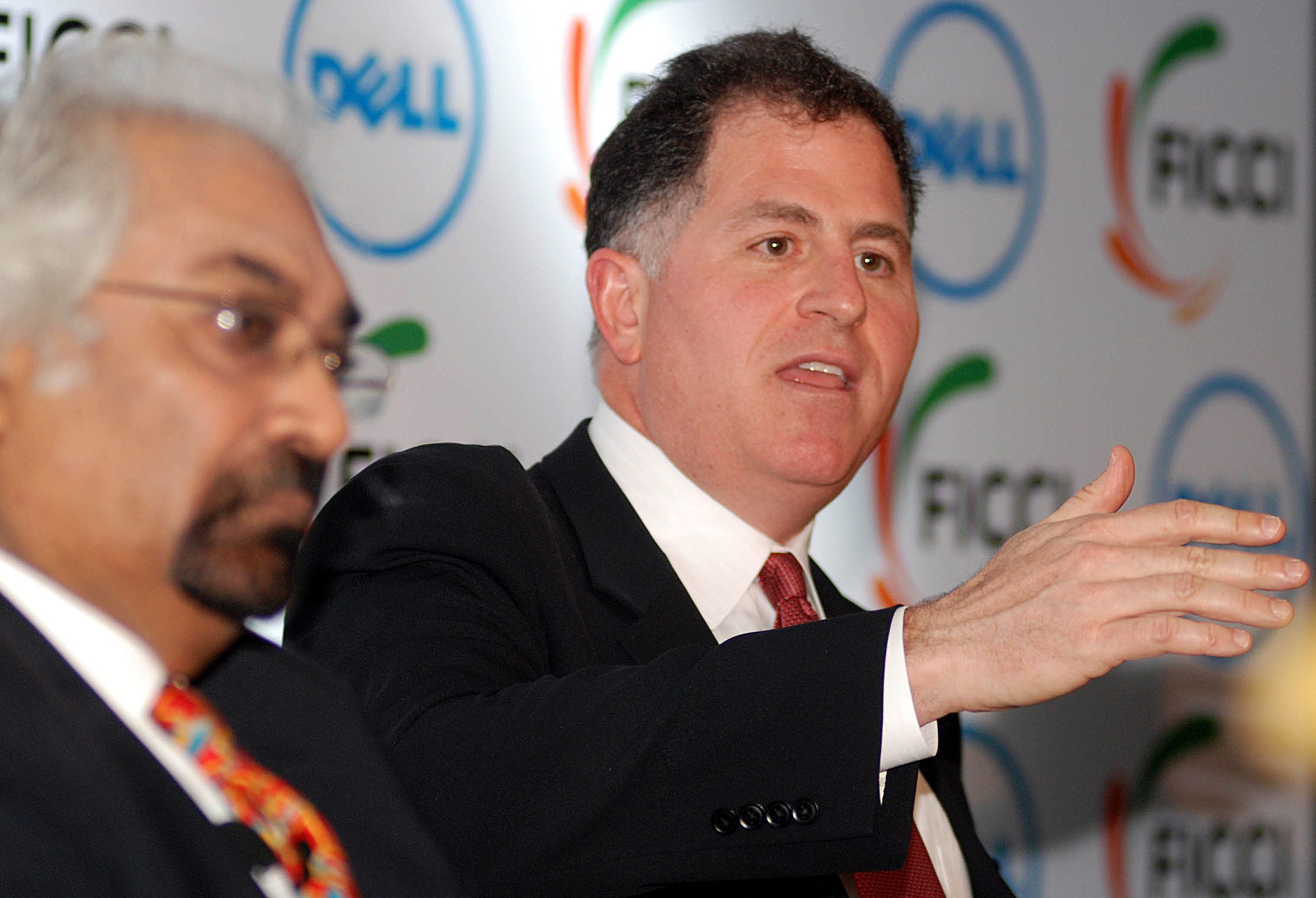 Продажбата на Dell е на финалната права