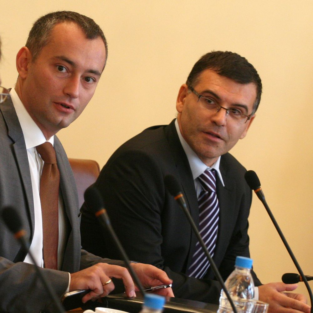 Трима министри спориха горещо с Дянков за орязването на бюджета