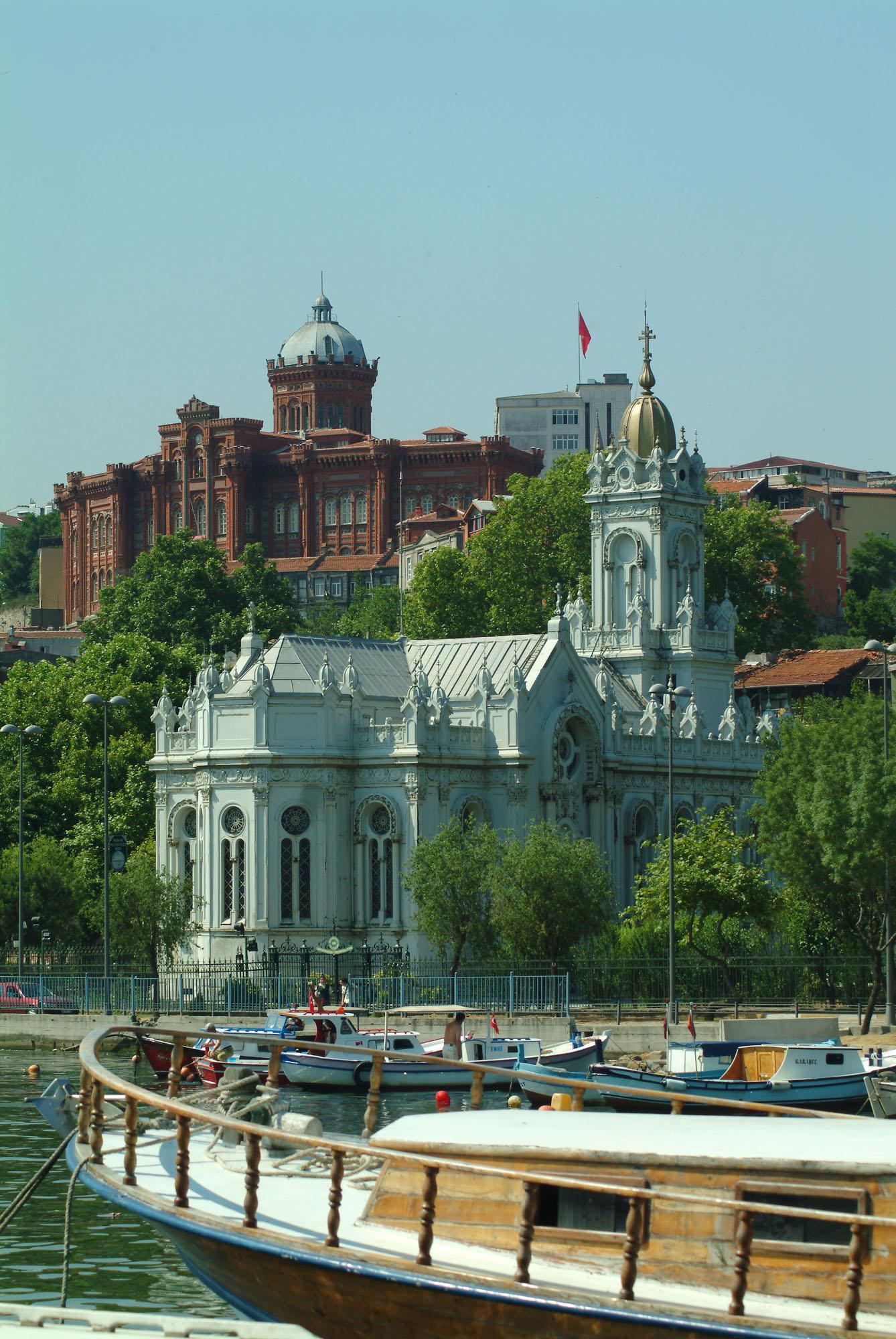 Желязната църква в Истанбул ще възвърне блясъка си