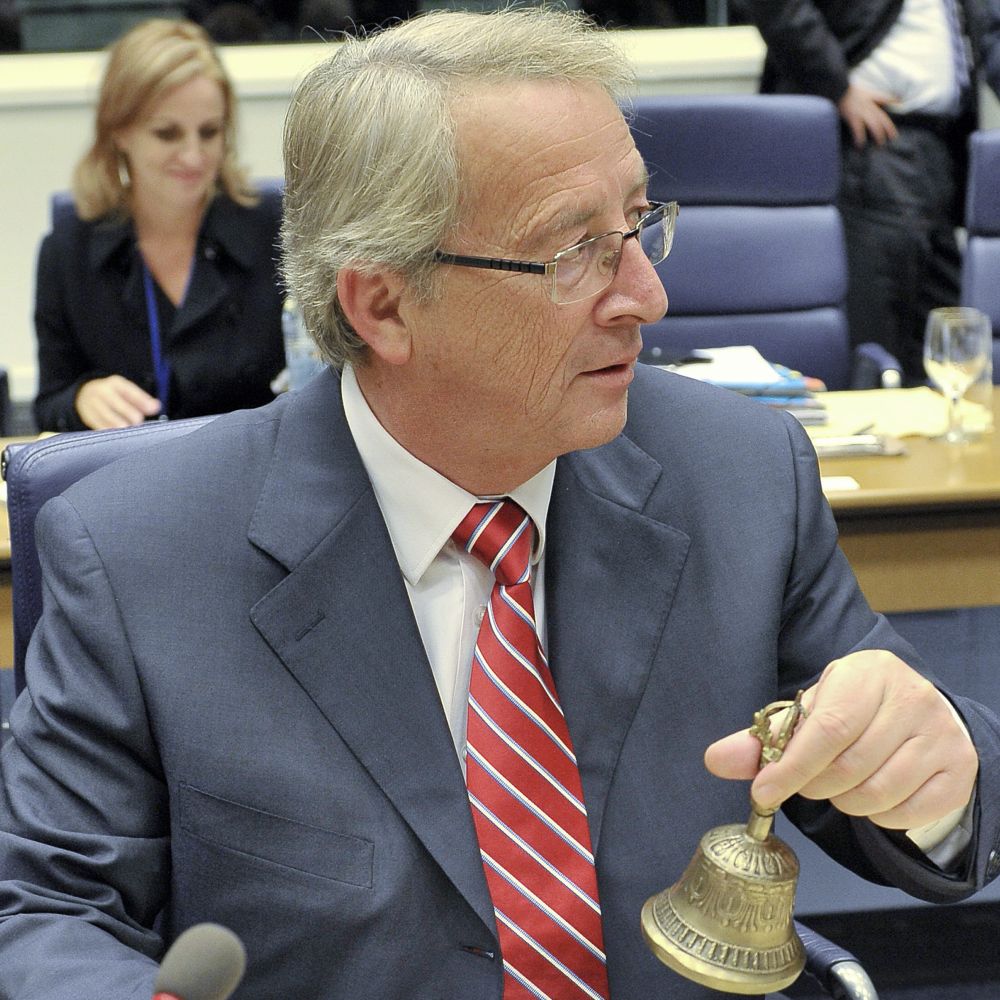 Председателят на Еврогрупата отложи срещата, която трябваше да одобри спасителния пакет