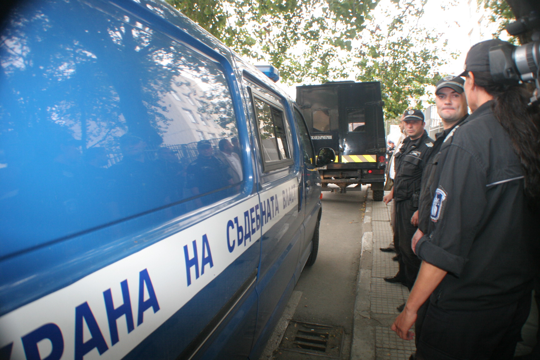 Съдът остави за постоянно в ареста убийците от Севлиево