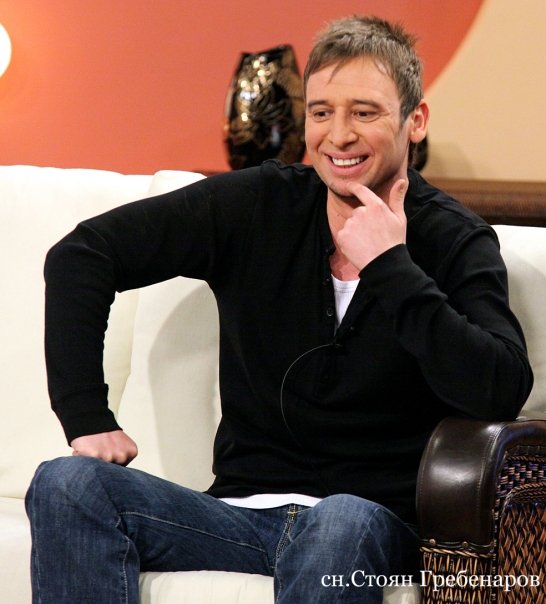 Виктор Калев остава при Слави