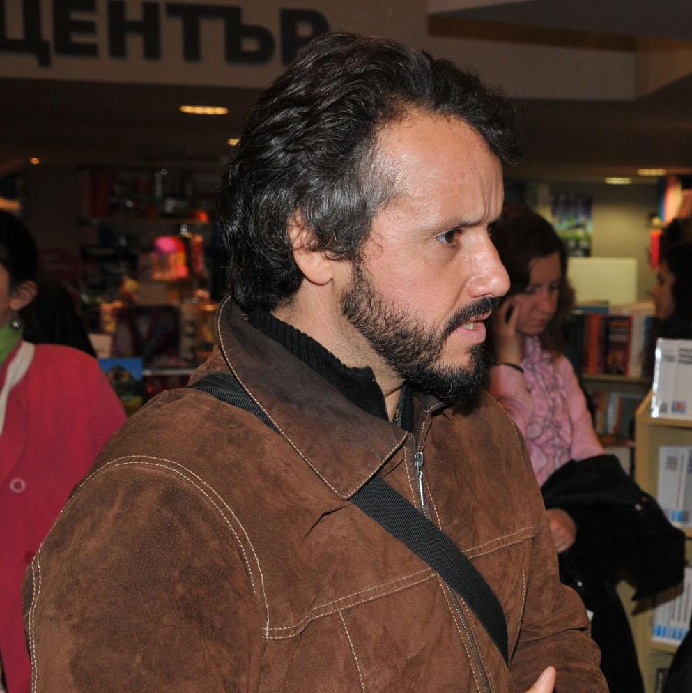 Калин Терзийски e номиниран за книгата си „Има ли кой да ви обича ...