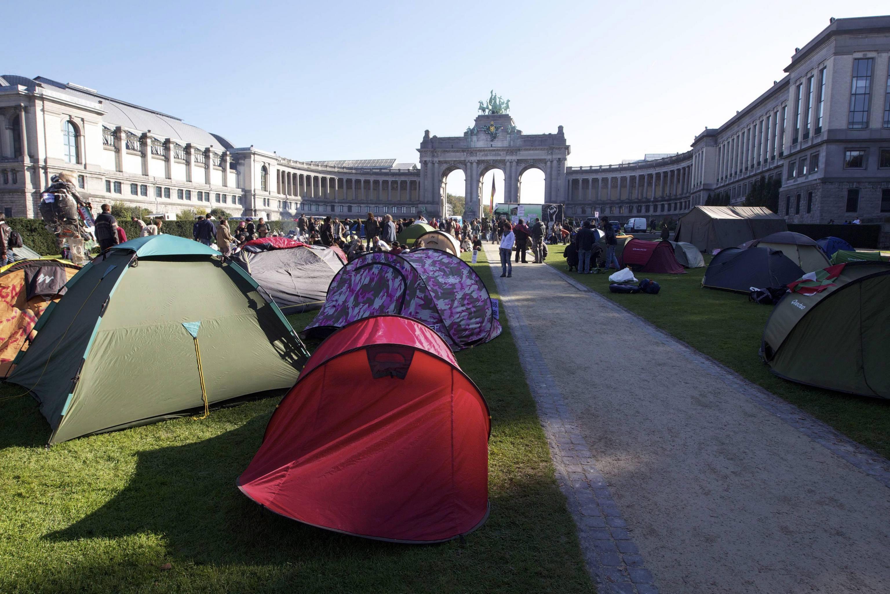 Палатки на протестиращи в Белгия