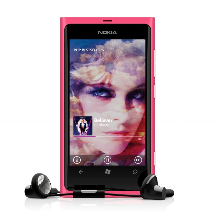 Напредъкът се дължи на смартфона Nokia Lumia 800