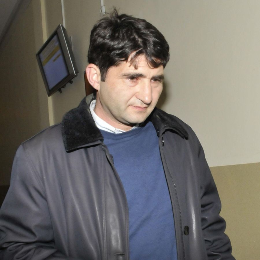 6 г. затвор за адвокат, свил пари на сирачета