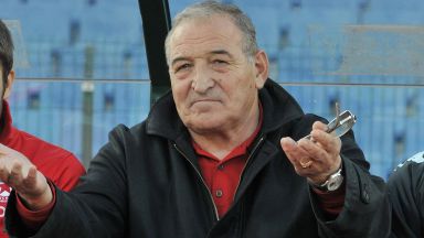 Легендарният треньор Димитър Пенев официално бе представен като кандидат депутат в