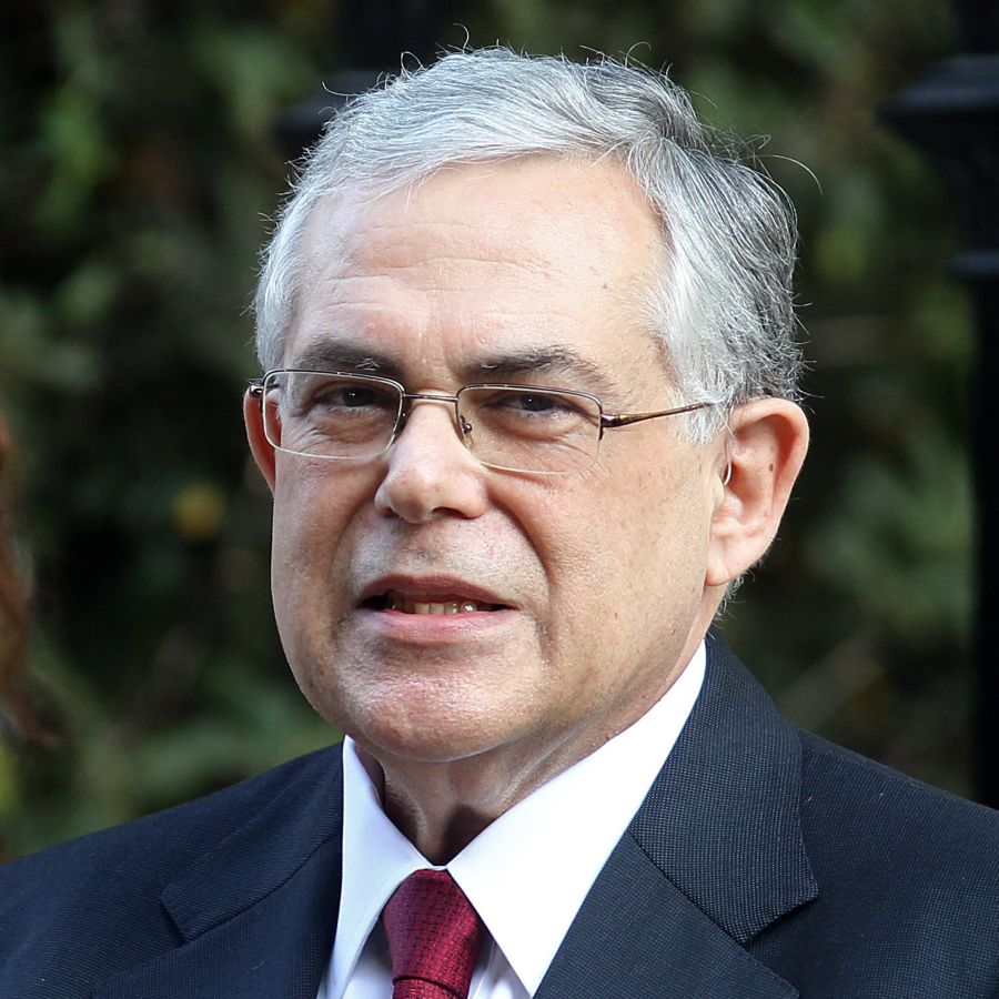 Лукас Пападимос заяви, че Гърция се намира на кръстопът
