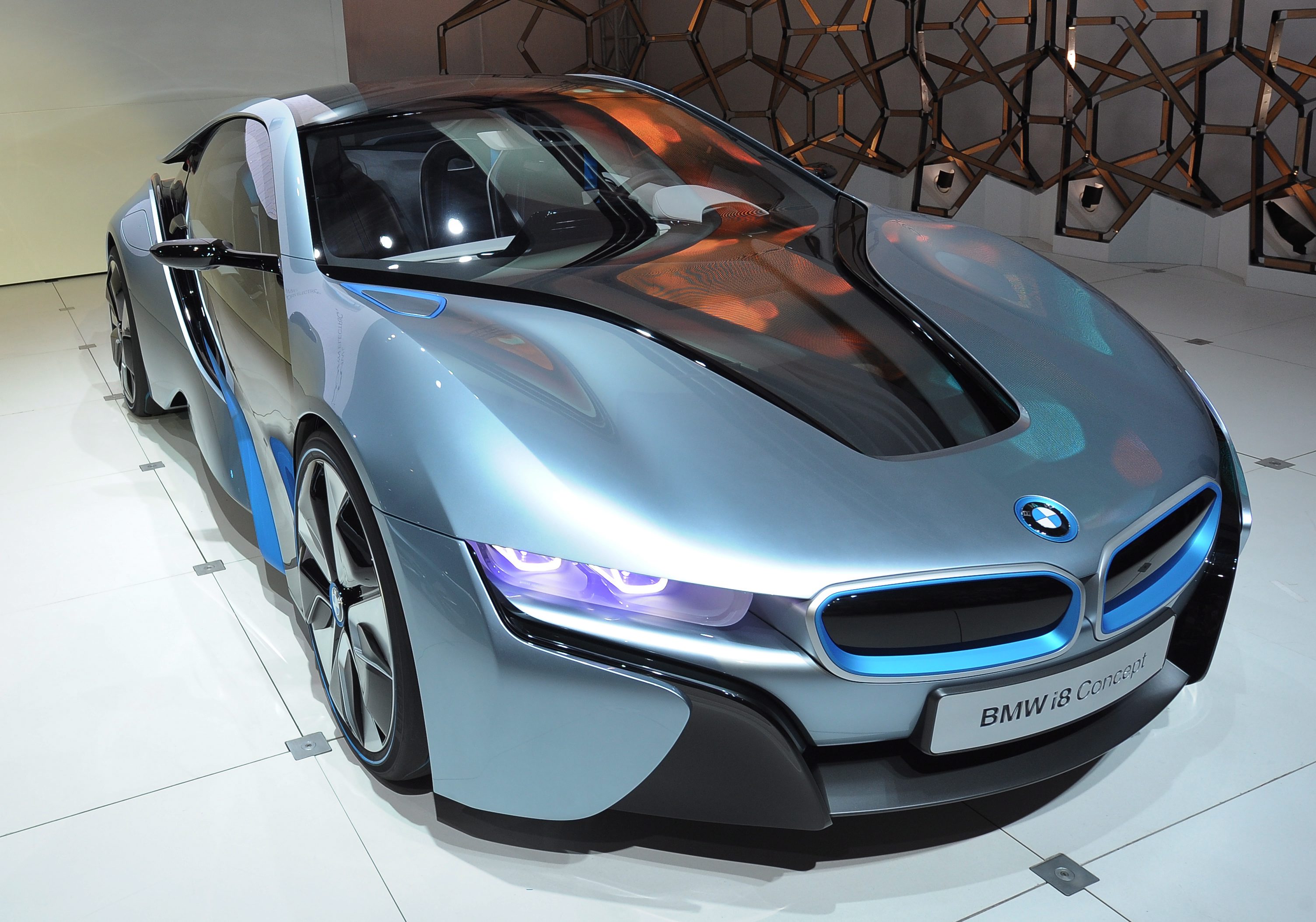 BMW показа колата от ”Мисията невъзможна 4”