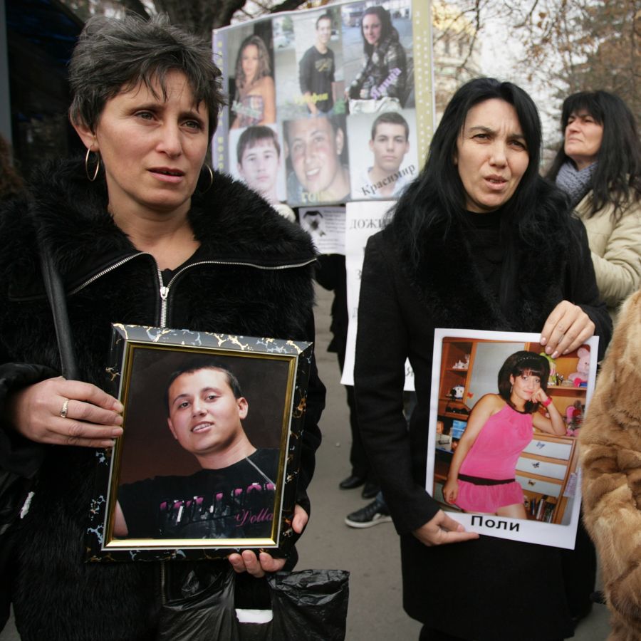 С подписката родителите настояват катастрофите с жертви да бъдат третирани като умишлено престъпление