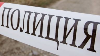 Тяло на мъж е открито от служители на ВиК в