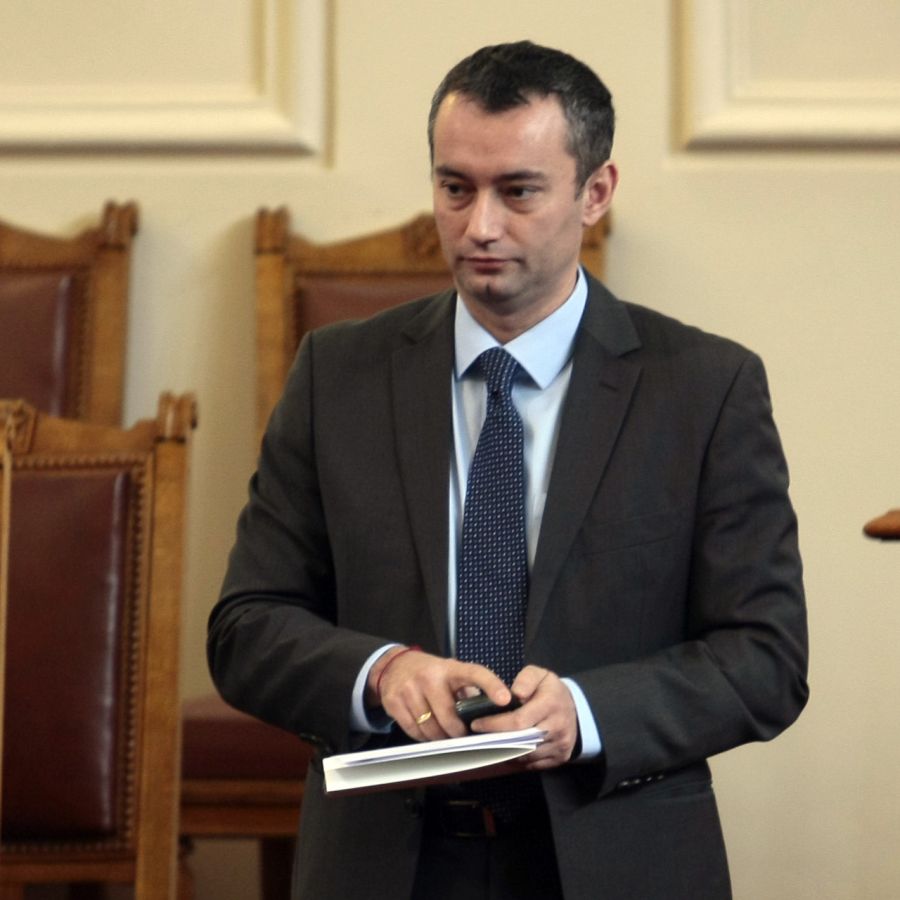 Външният министър увери, че България няма да допусне данъците ни да бъдат налагани отвън