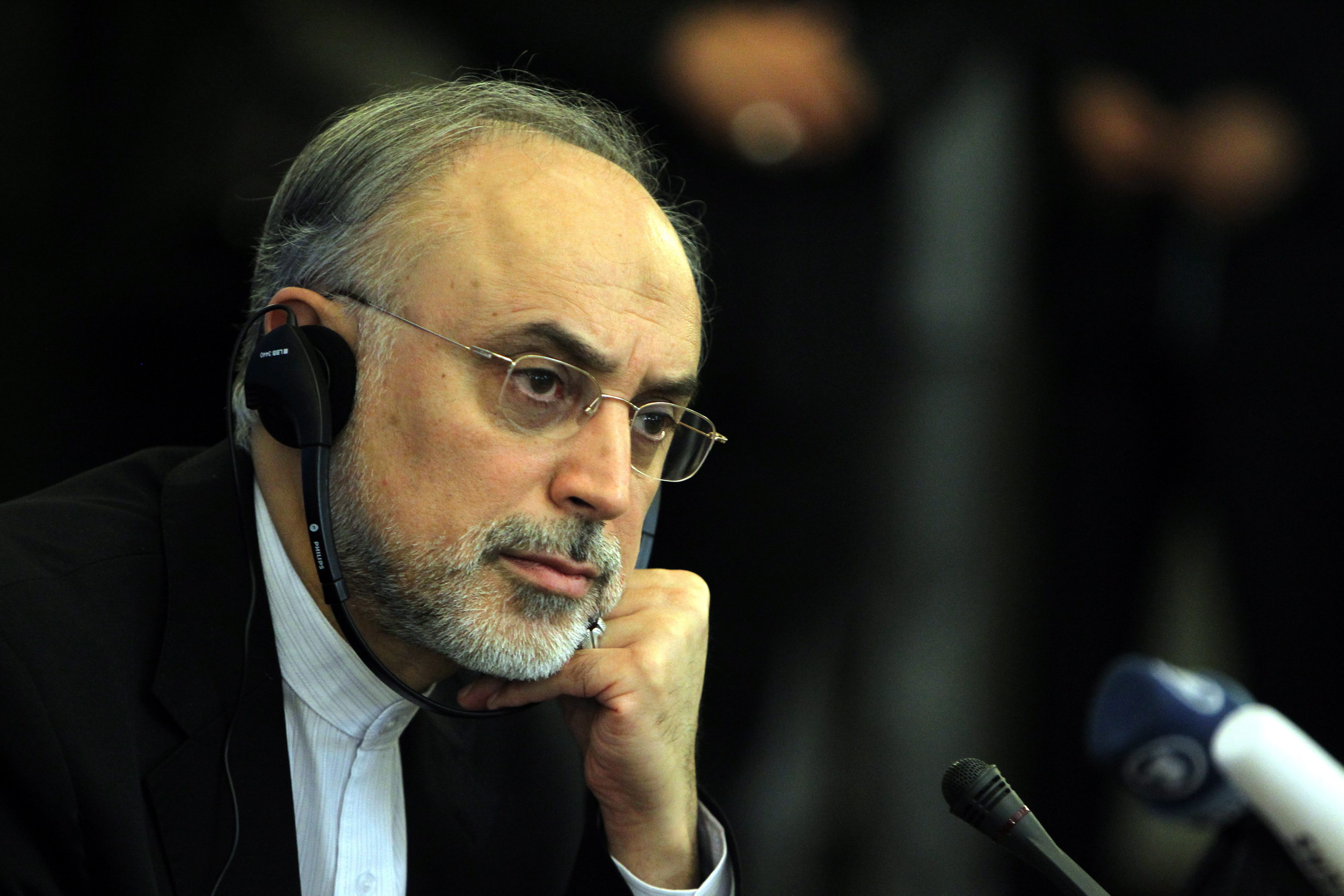 Унгария не пусна самолета на иранския външен министър