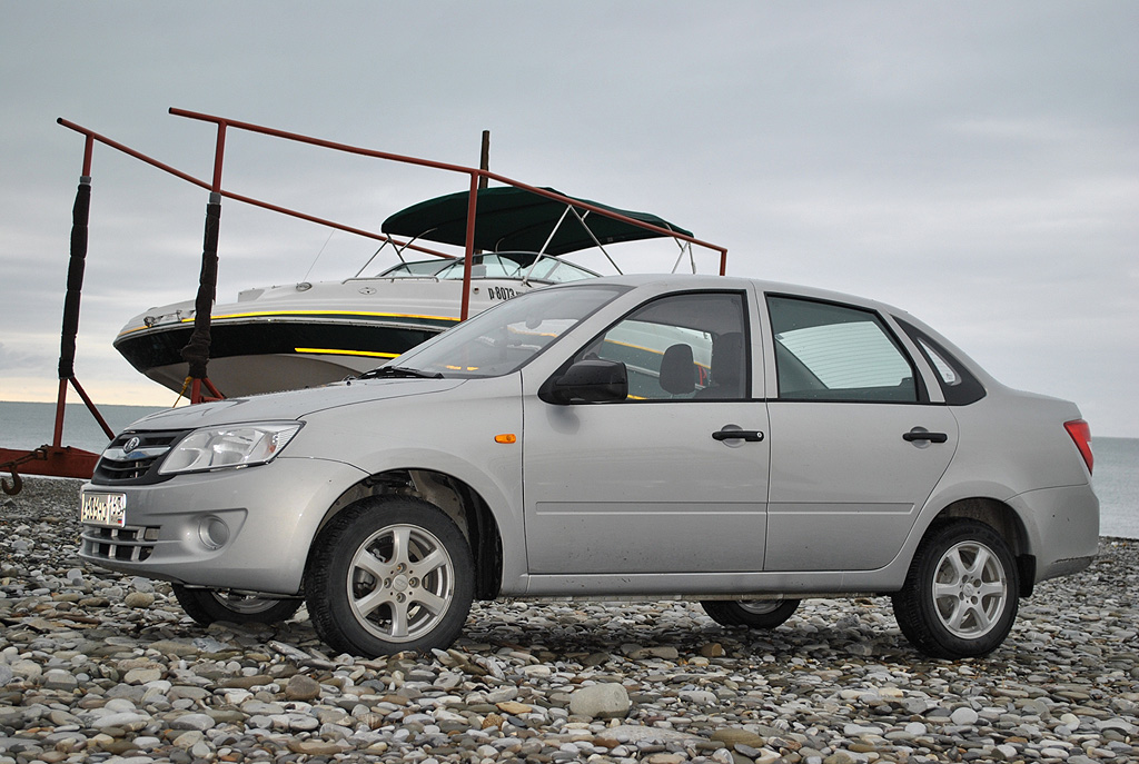 Първият Lada Granta e готов