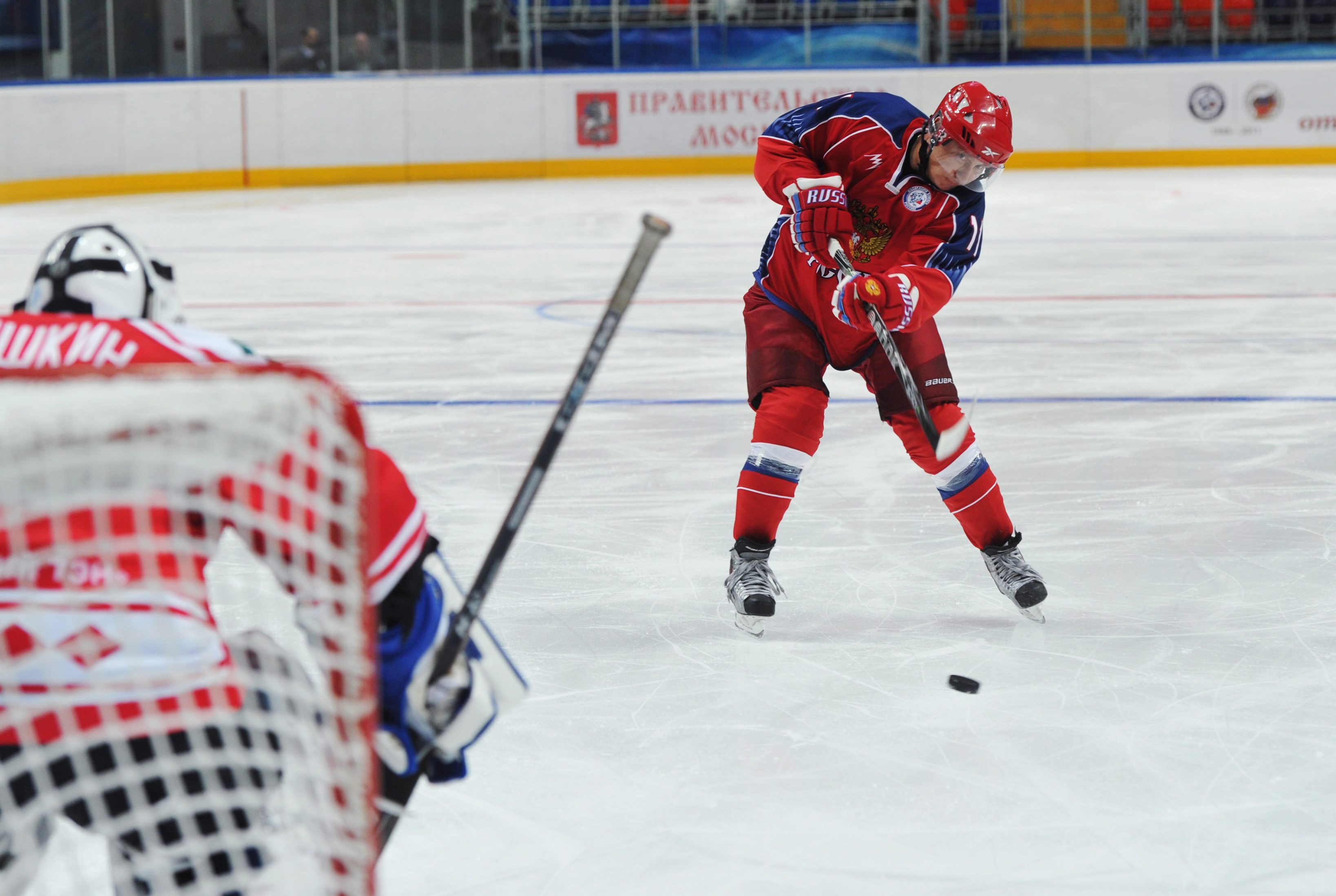”Каролина” постигна първа победа за сезона в НХЛ