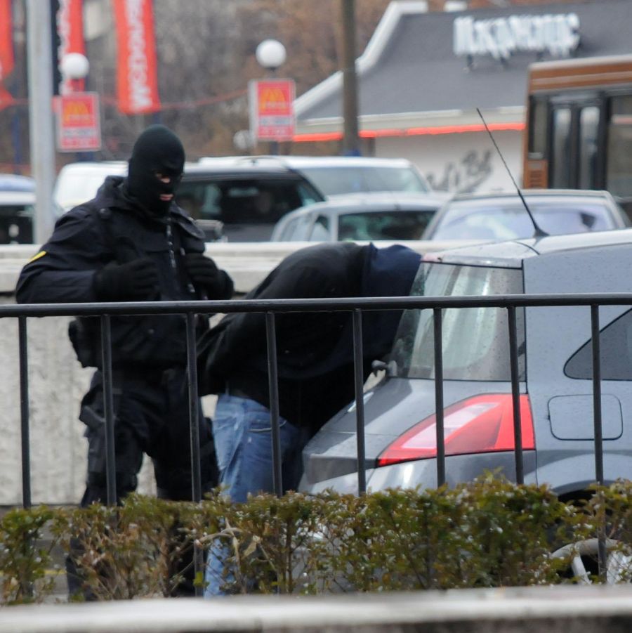 В МВР ще опитат да употребяват оръжие само при нужда