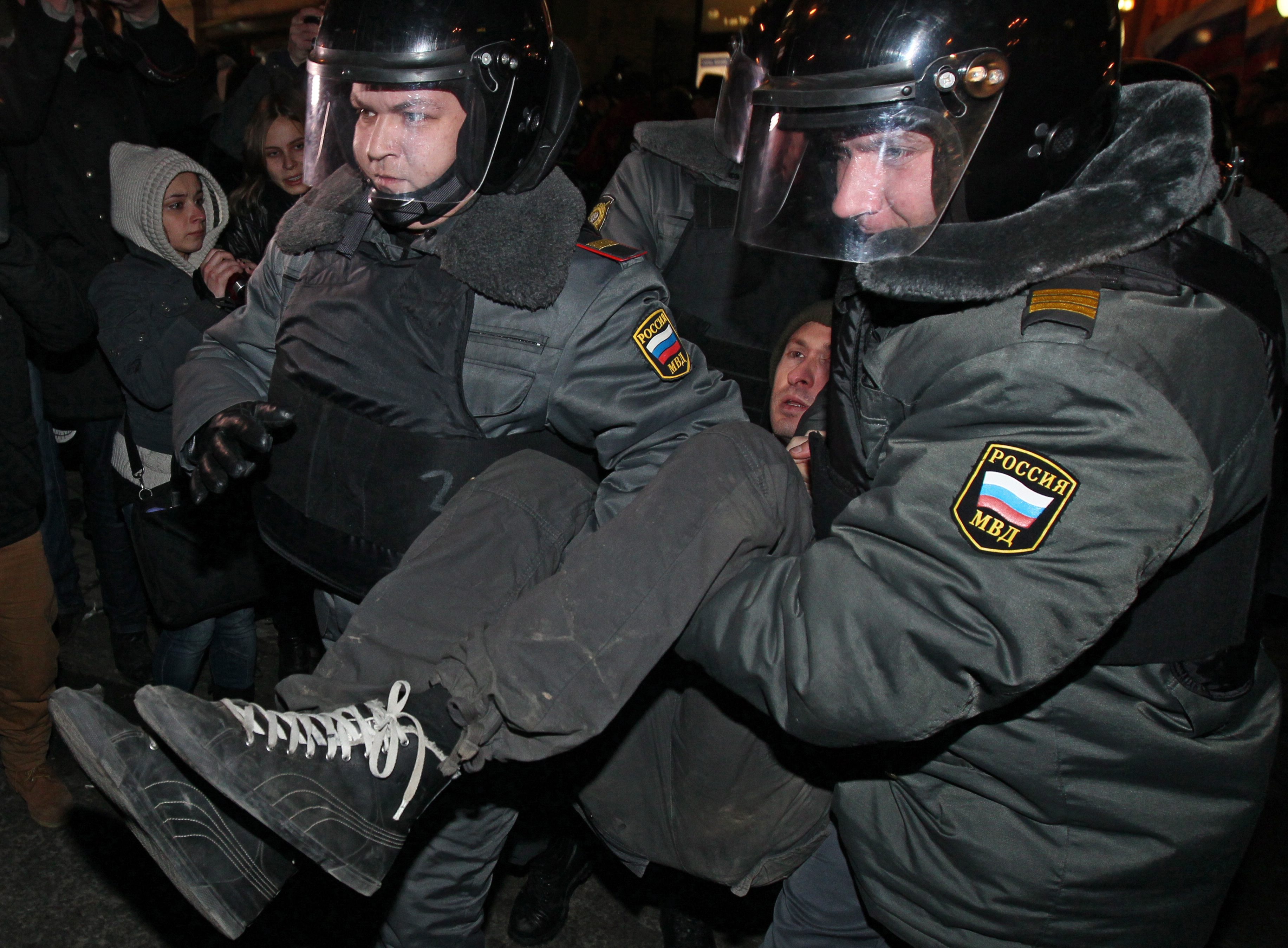 Невиждани протести срещу нарушенията на изборите се проведоха преди месеци в Русия, те бяха потушени със сила