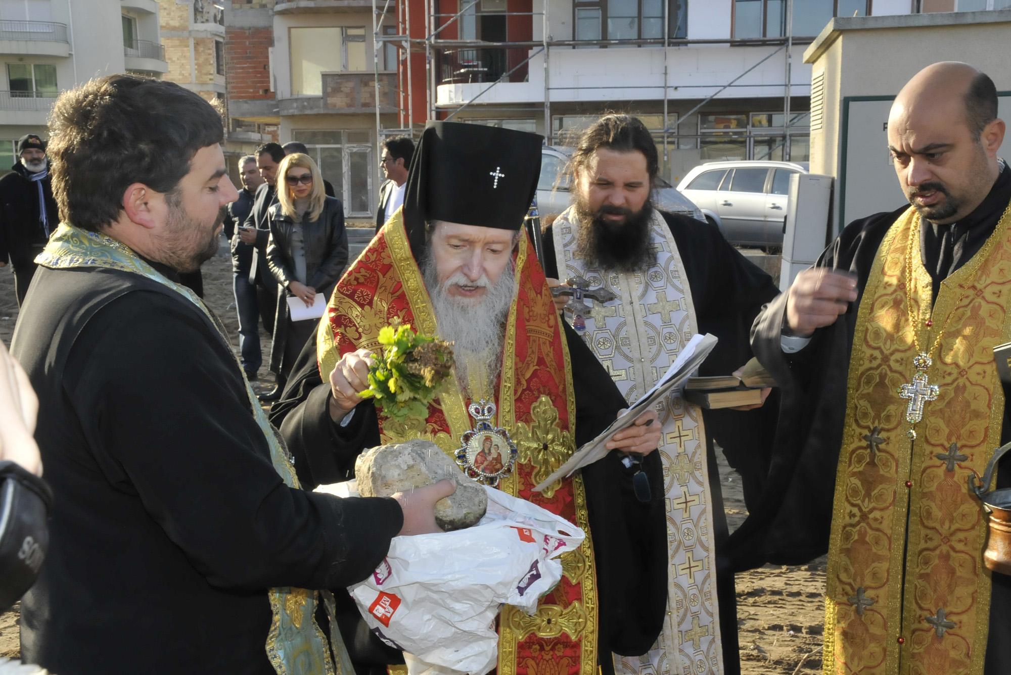 Несебърлии строят 2 храма, искат да спрат черна прокоба