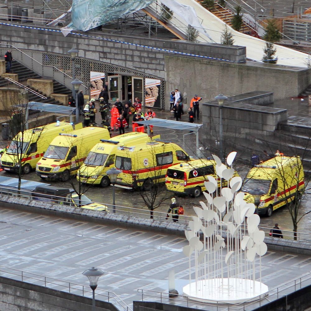 Убити и ранени след стрелба и експлозии в белгийски град