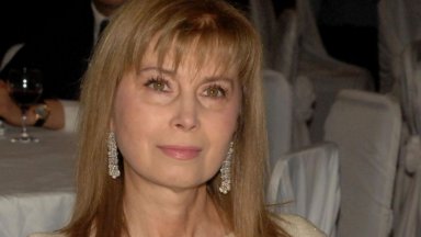 Една от емблематичните водещи на БНТ Диляна Грозданова почина на 67 годишна