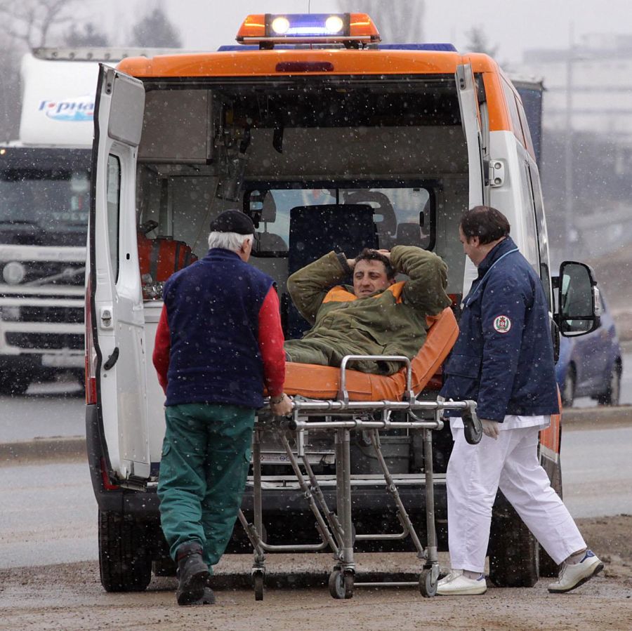 Хаос в Спешна помощ - пациенти чакат с часове