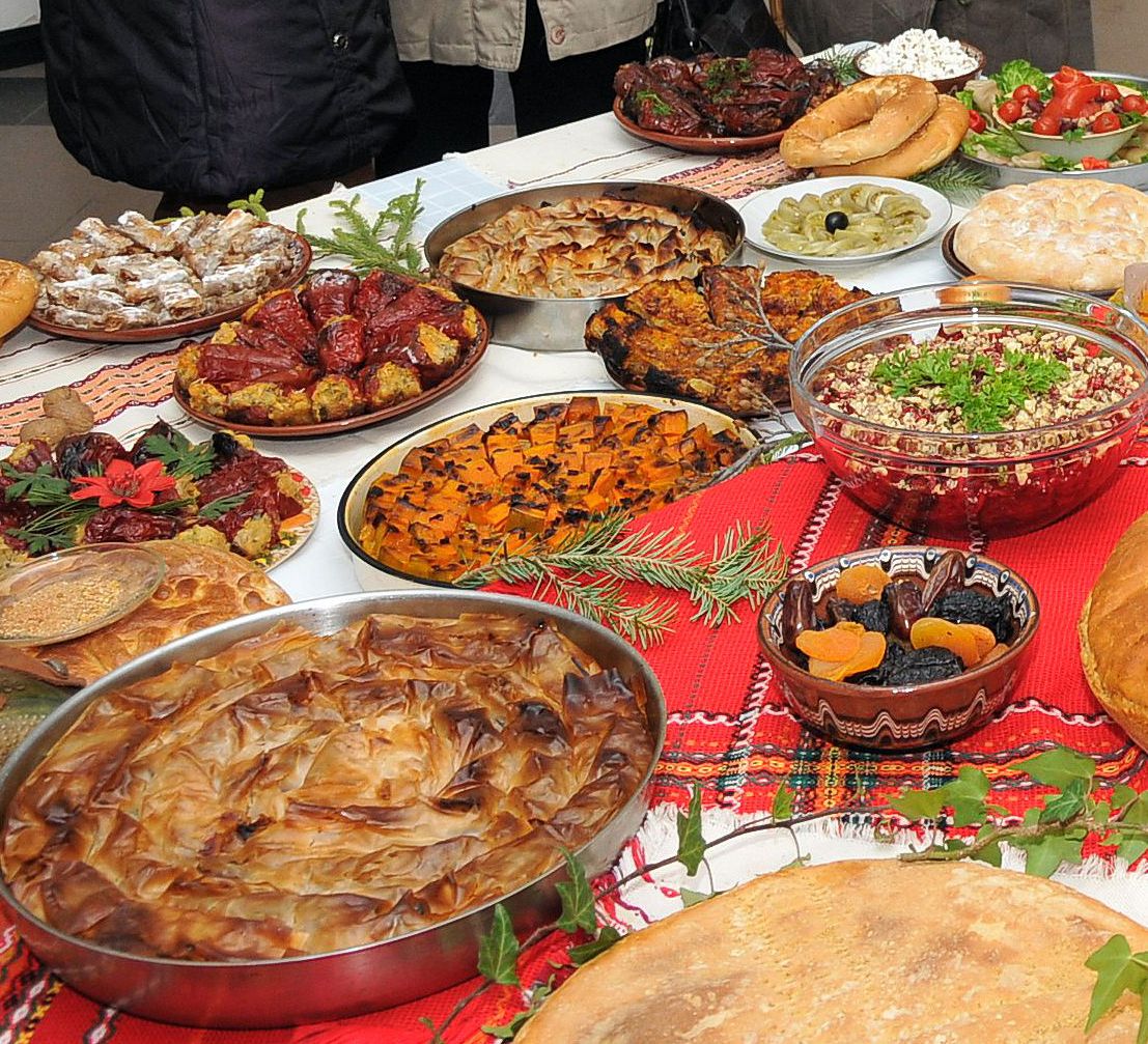 84% от българите посочват, че ще празнуват Коледа у дома, а 11% възнамеряват да отидат на гости