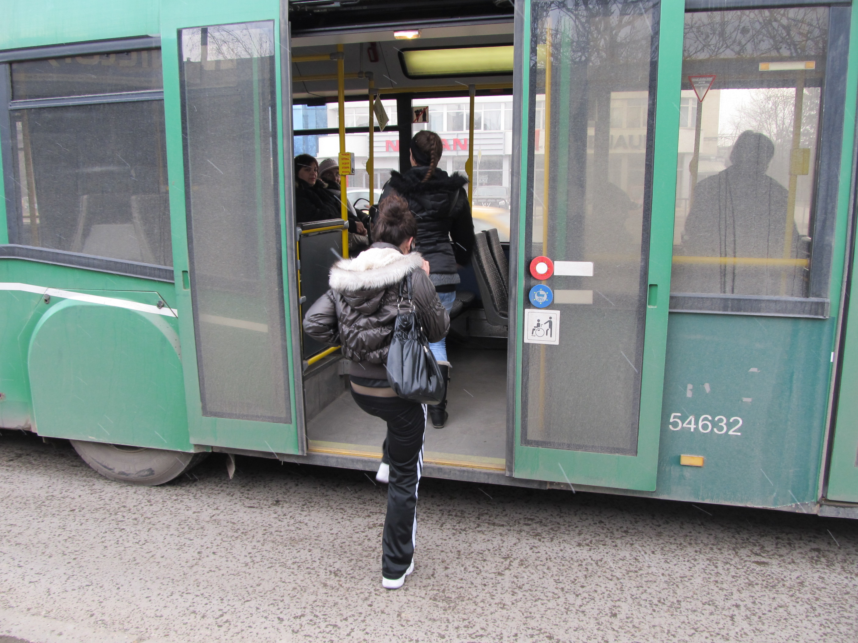 Сменят маршрута на два автобуса в столицата