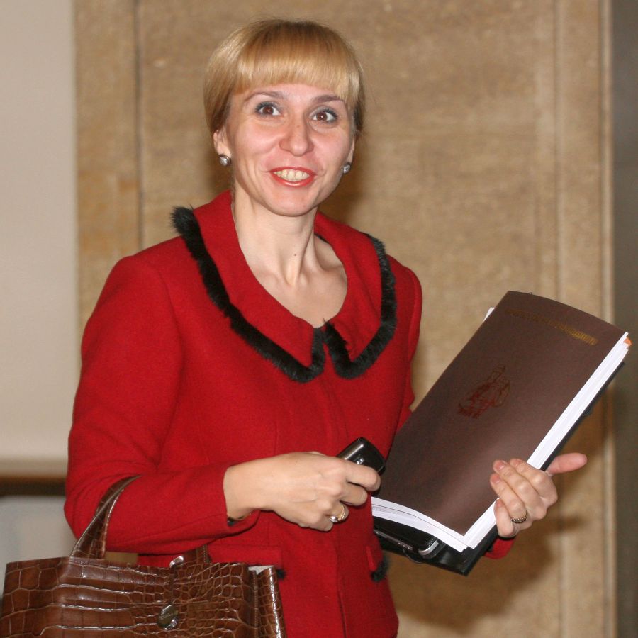 Ковачева: Указите за помилване не се преподписват от министър