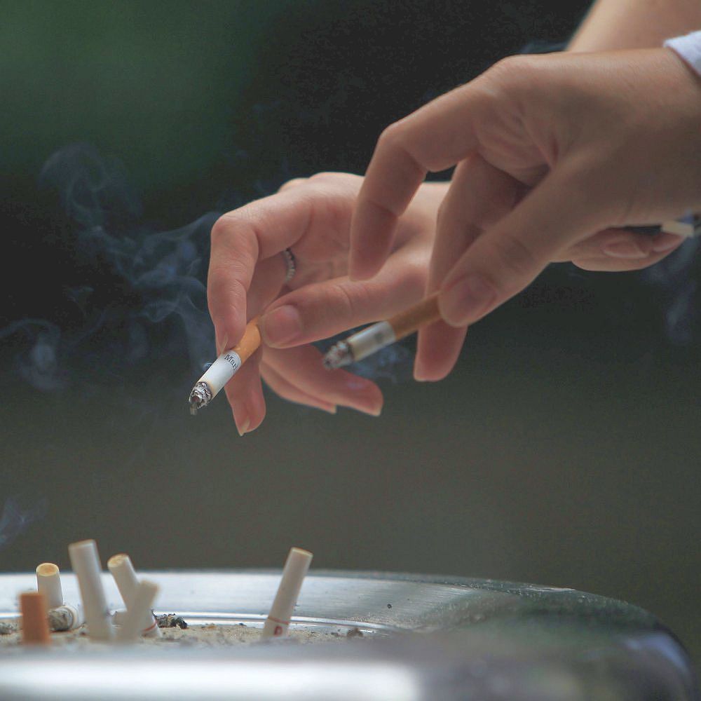 Забраната за пушене ограничила продажбите на цигари с 3-4%
