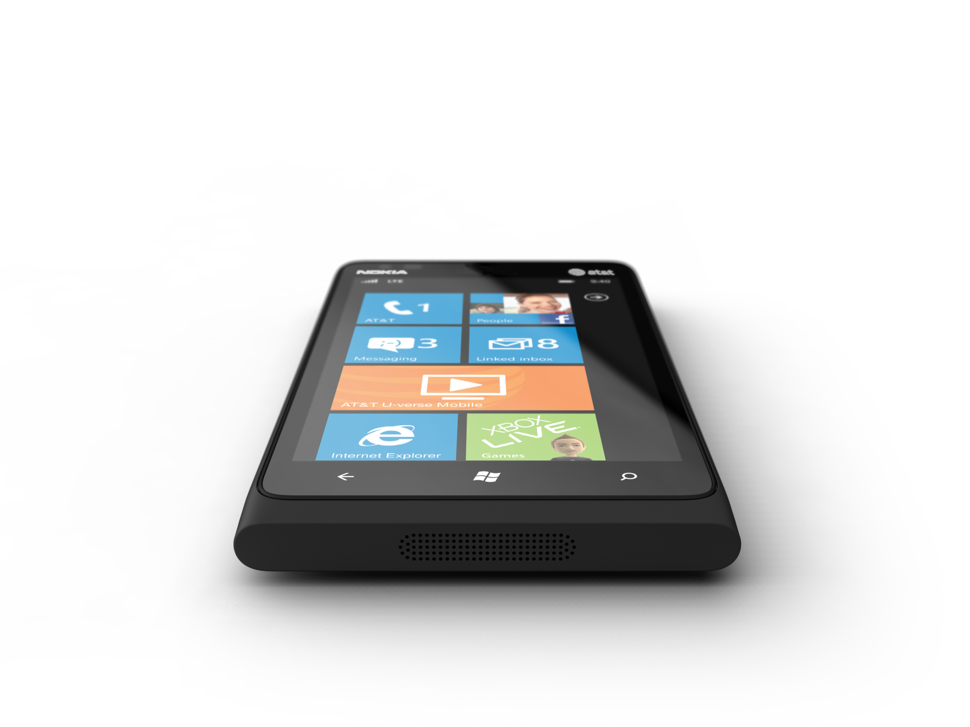 Nokia измести HTC при WP смартфоните