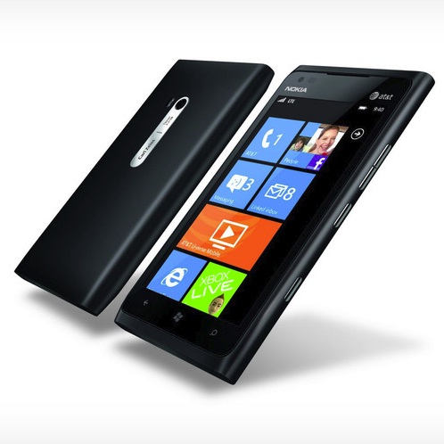 Lumia 900 ще работи и с Windows Phonе 8