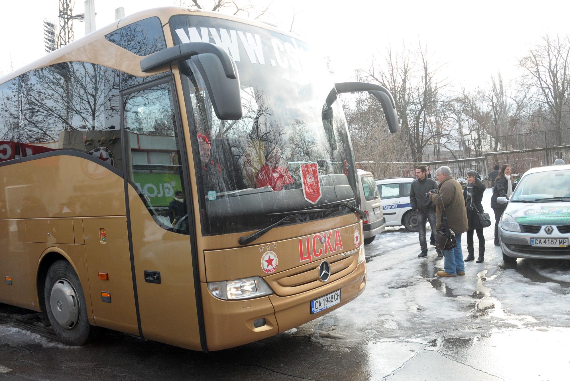 Автобуса на ЦСКА потегля