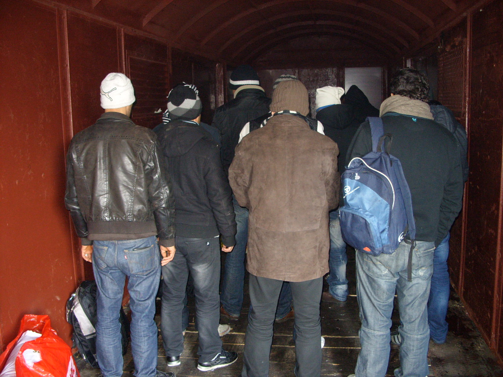 Мигрантите а открити зад китайска стока в камиона (снимка архив)