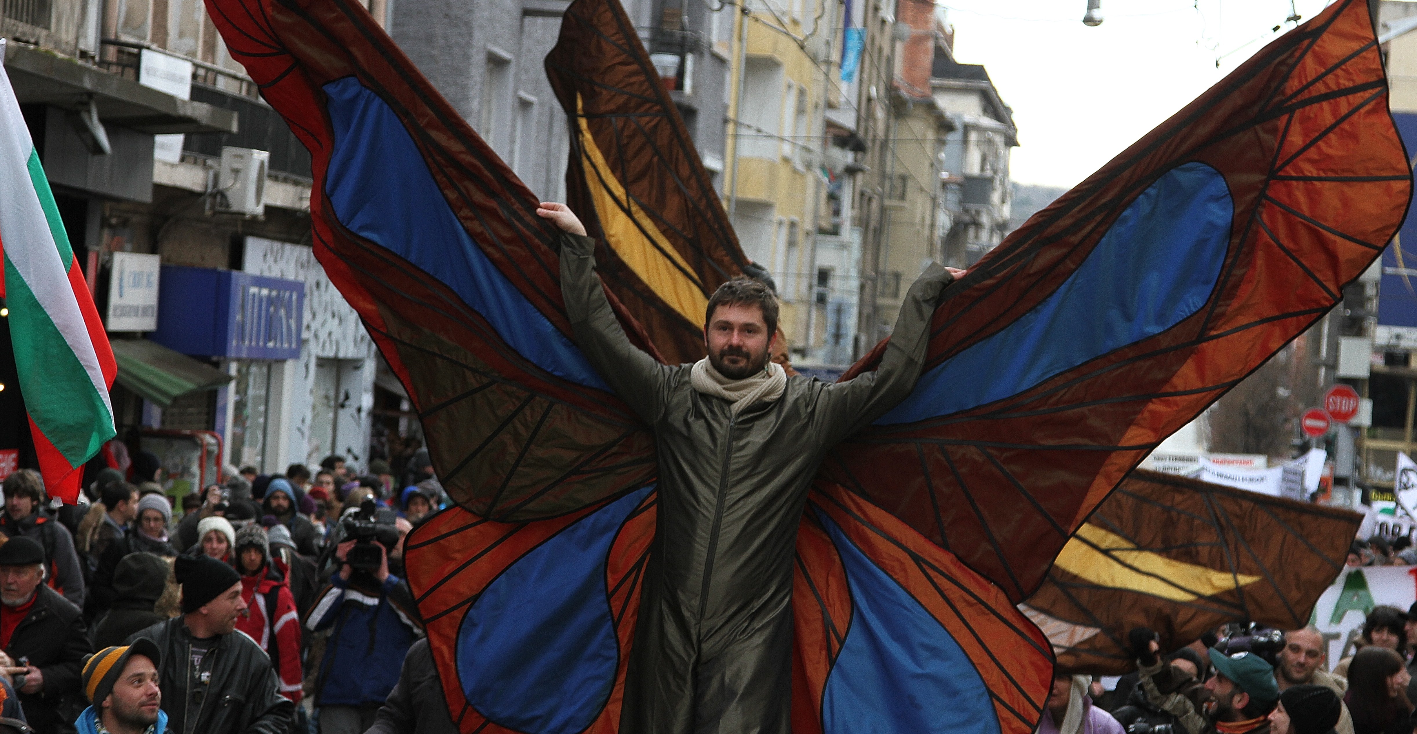 В София имаше демонстранти с особено атрактивни костюми