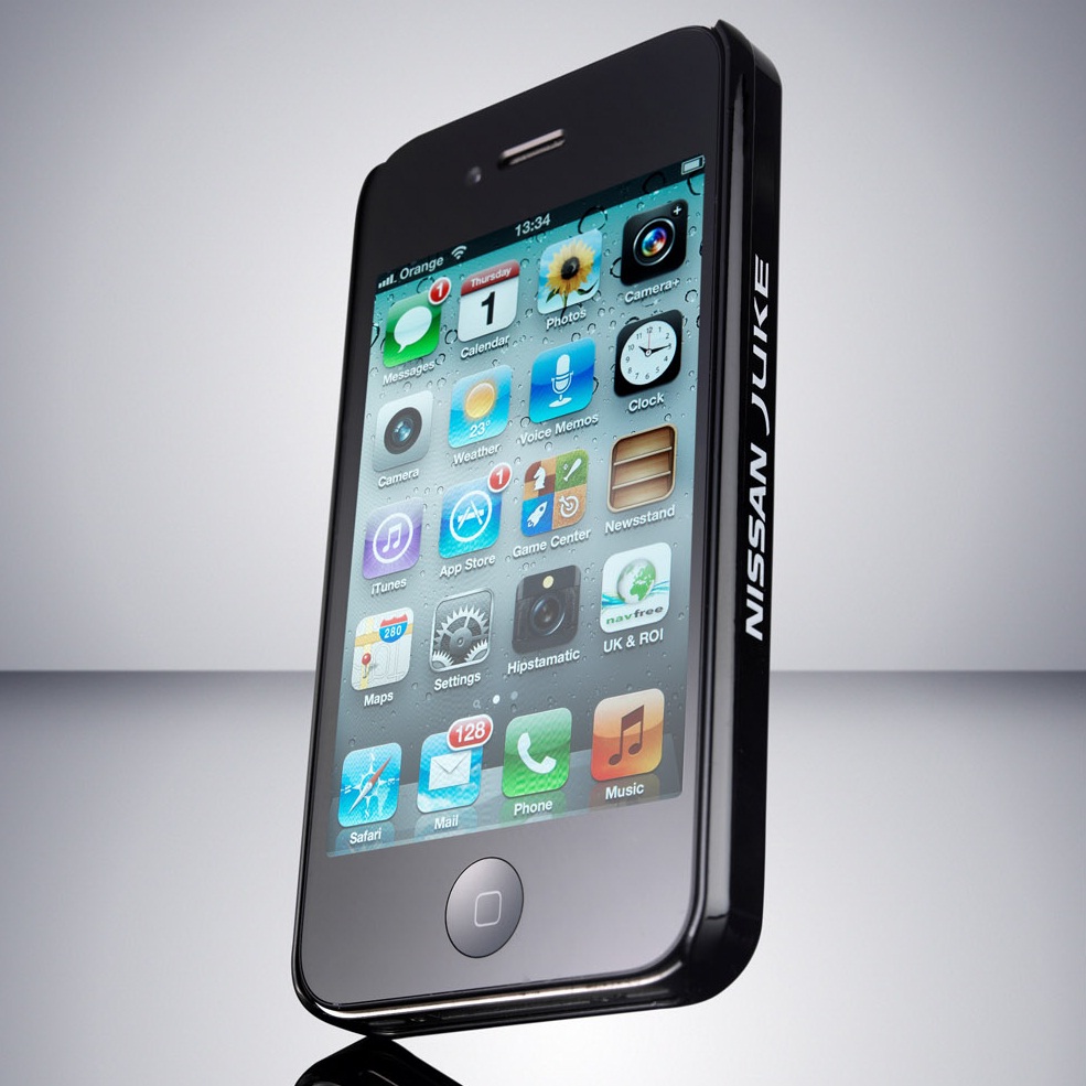 Nissan създаде специален ”самолекуващ се” калъф за iPhone