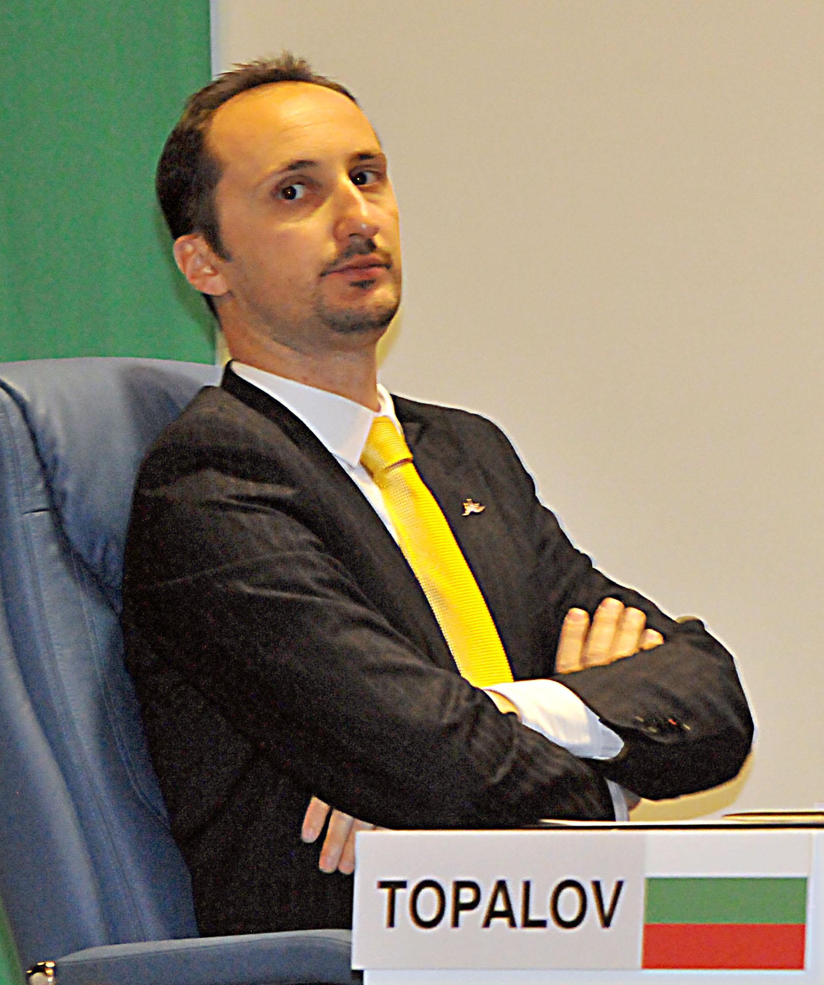 Топалов е на пето място с 1.0 точки, след като загуби първите си две партии