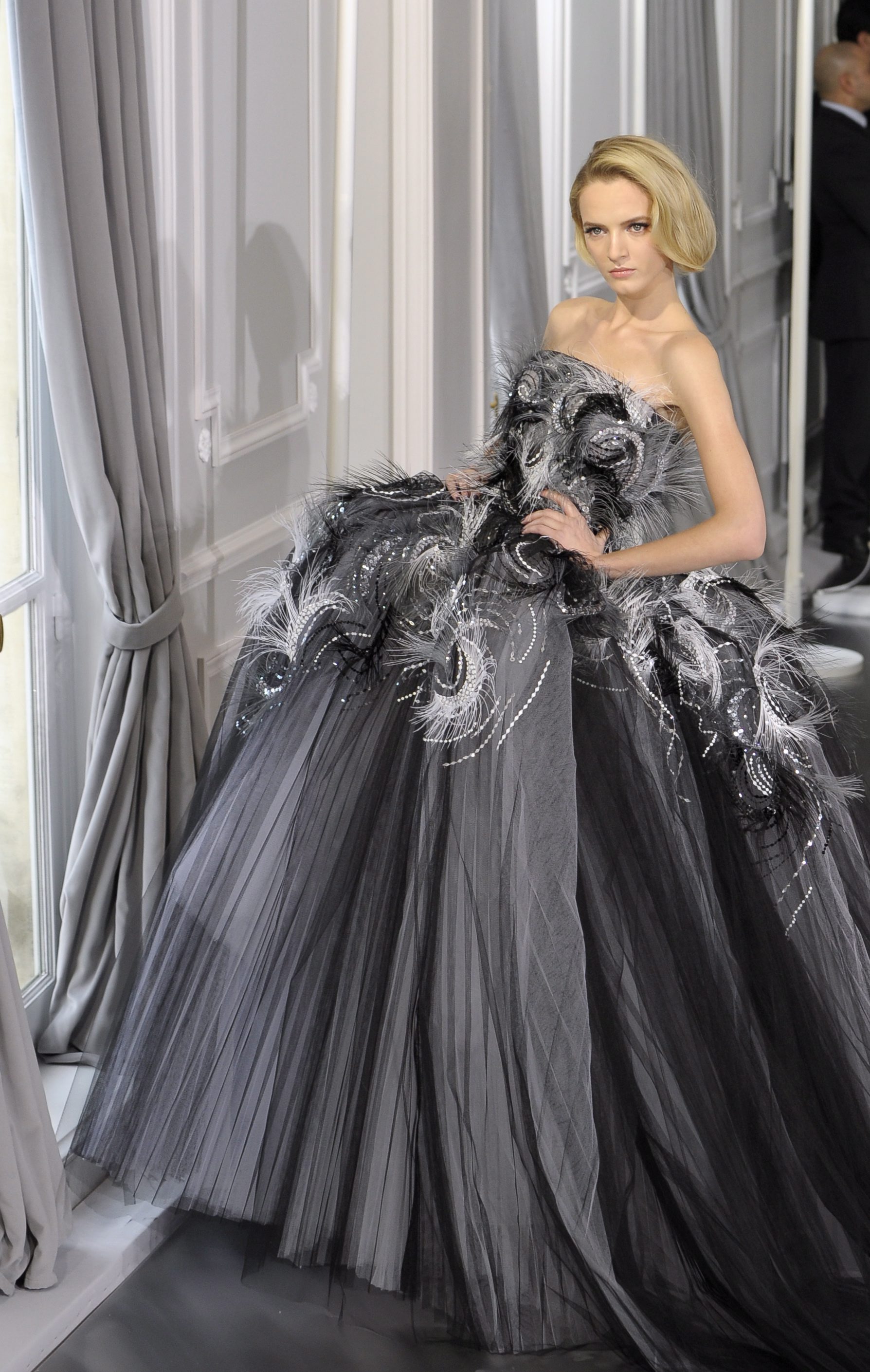 Модел на Dior