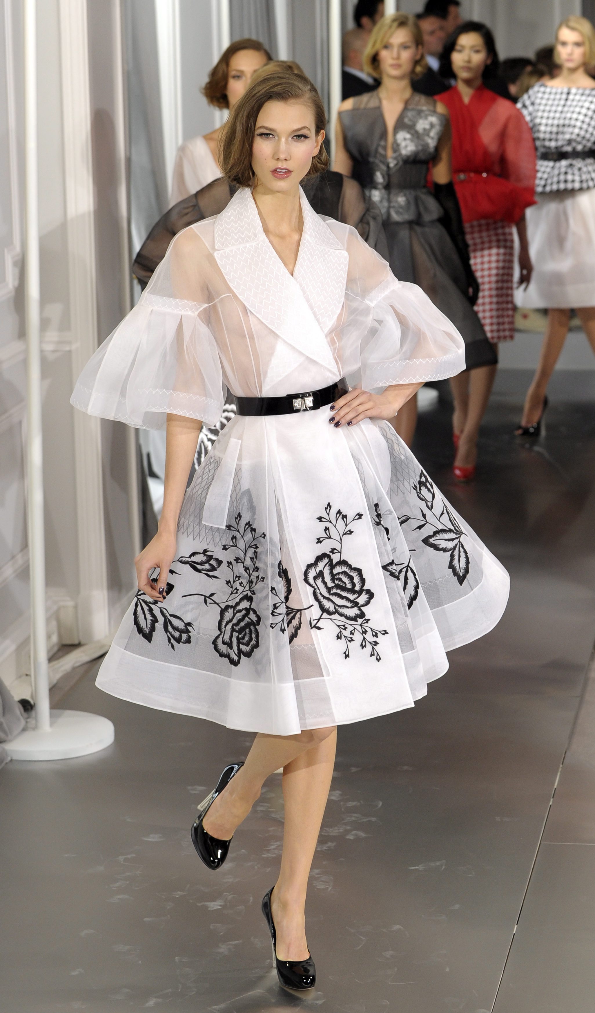 Модел на Dior