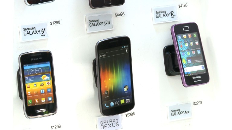Samsung е продал над 400 млн. телефона през 2012