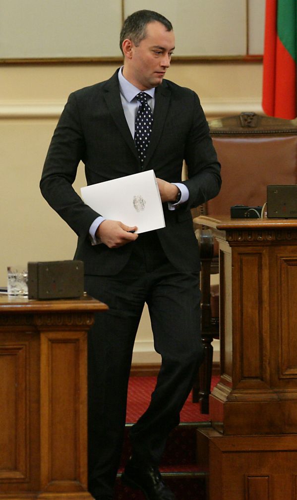 Николай Младенов определи позиция на Сакскобургготски като цинична