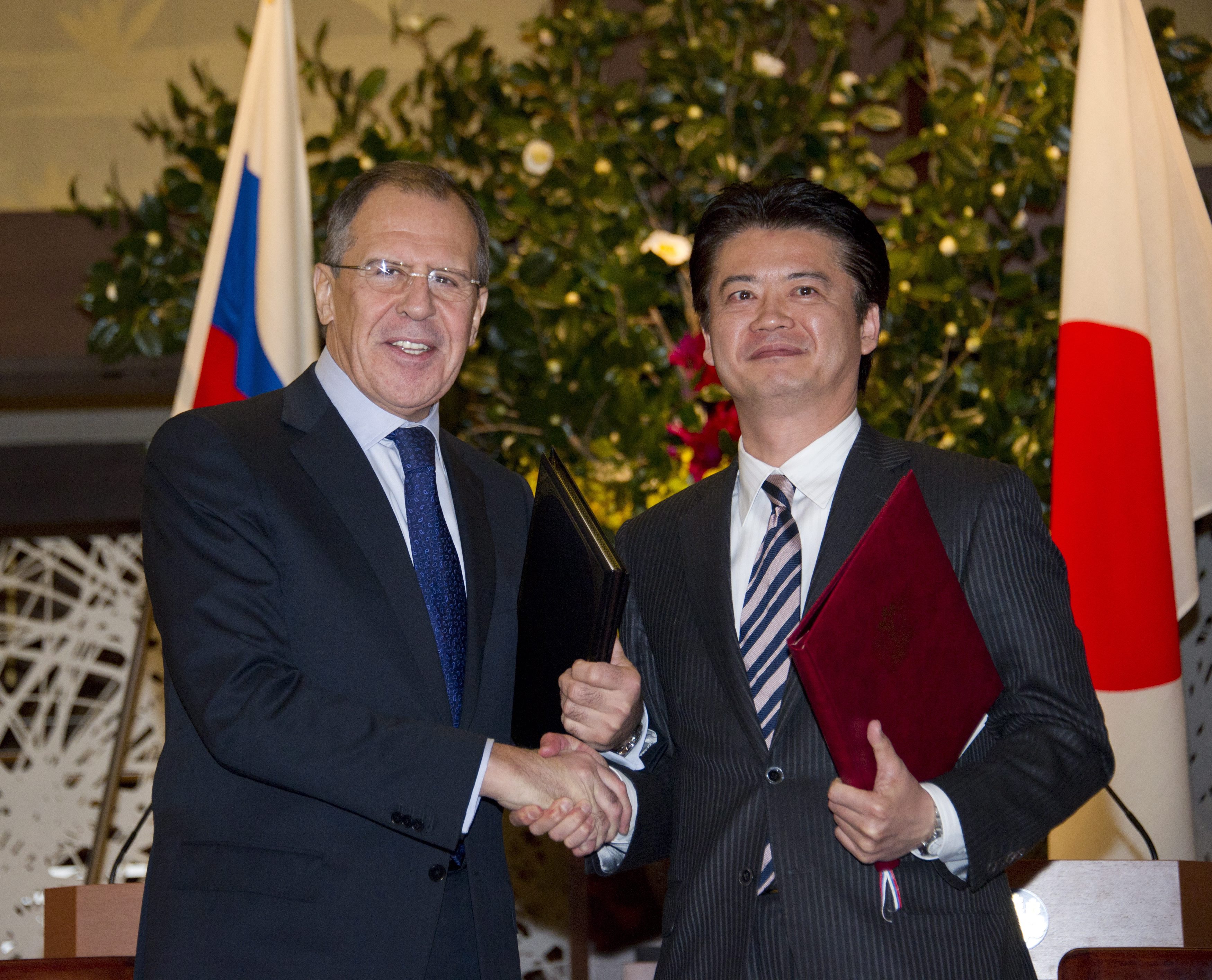 Русия и Япония въведоха облекчения на визовия режим