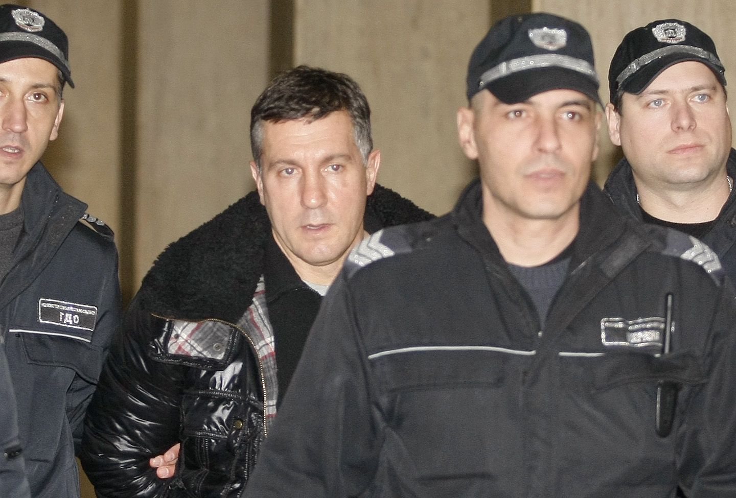 Стефан Кленовски ще бъде добре пазен от полицията в дома си, реши съдия Тодорова