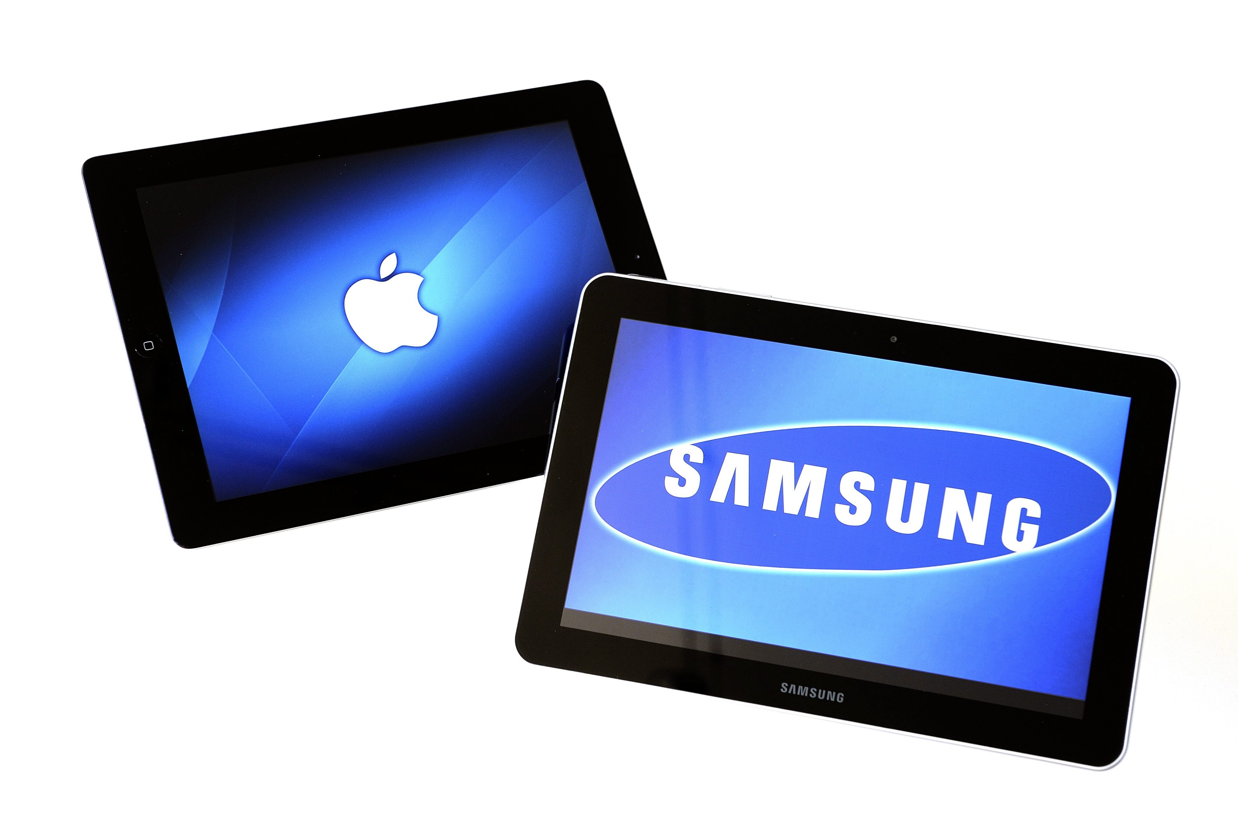 Apple плаща обезщетение на Samsung