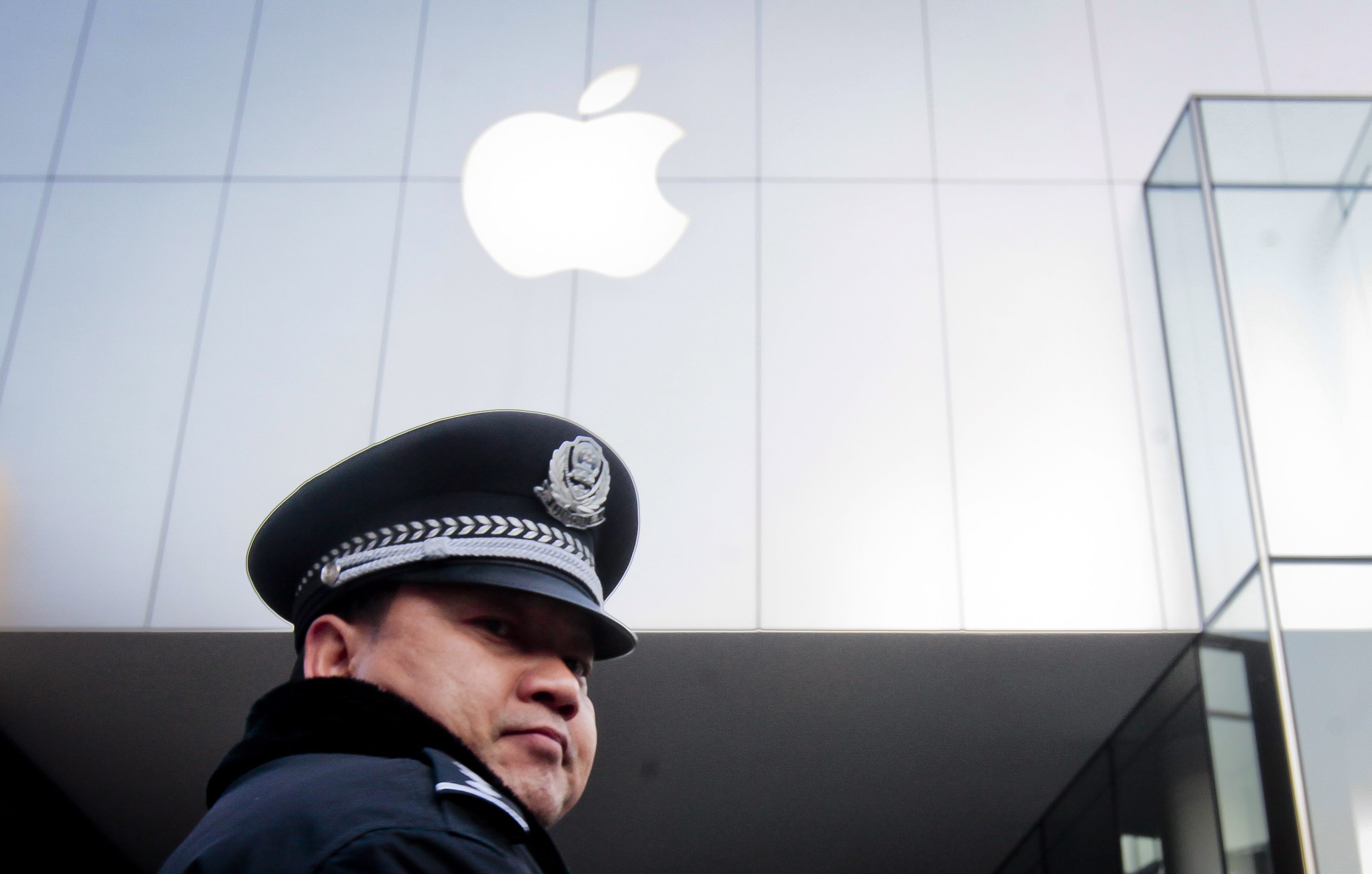 Местен съд обяви американската компания за виновна по дело за правата над търговската марка iPad