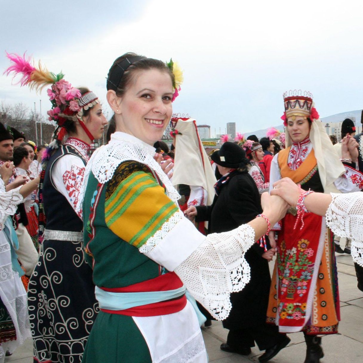 Българските носии - учебници по история