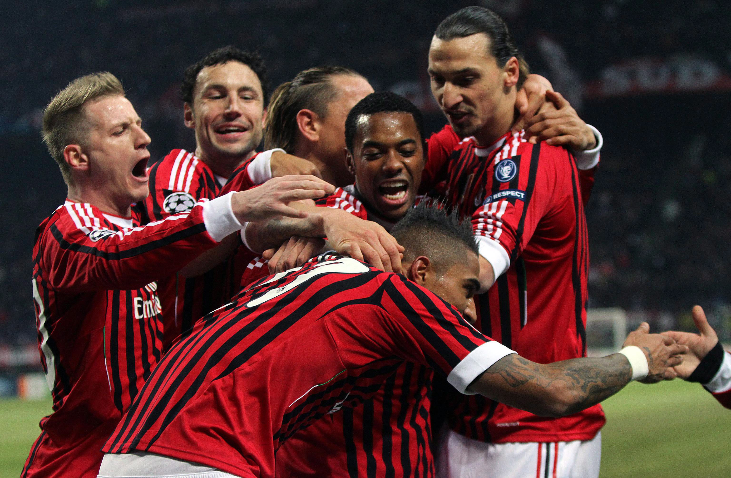Милан разби Арсенал и гледа към 1/4-финалите