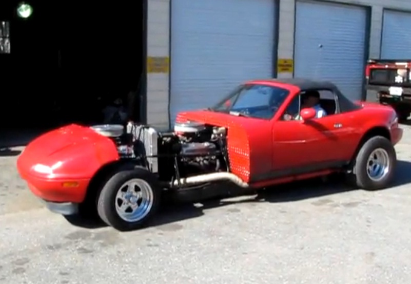 Луда Mazda Miata с V16 двигател (видео)