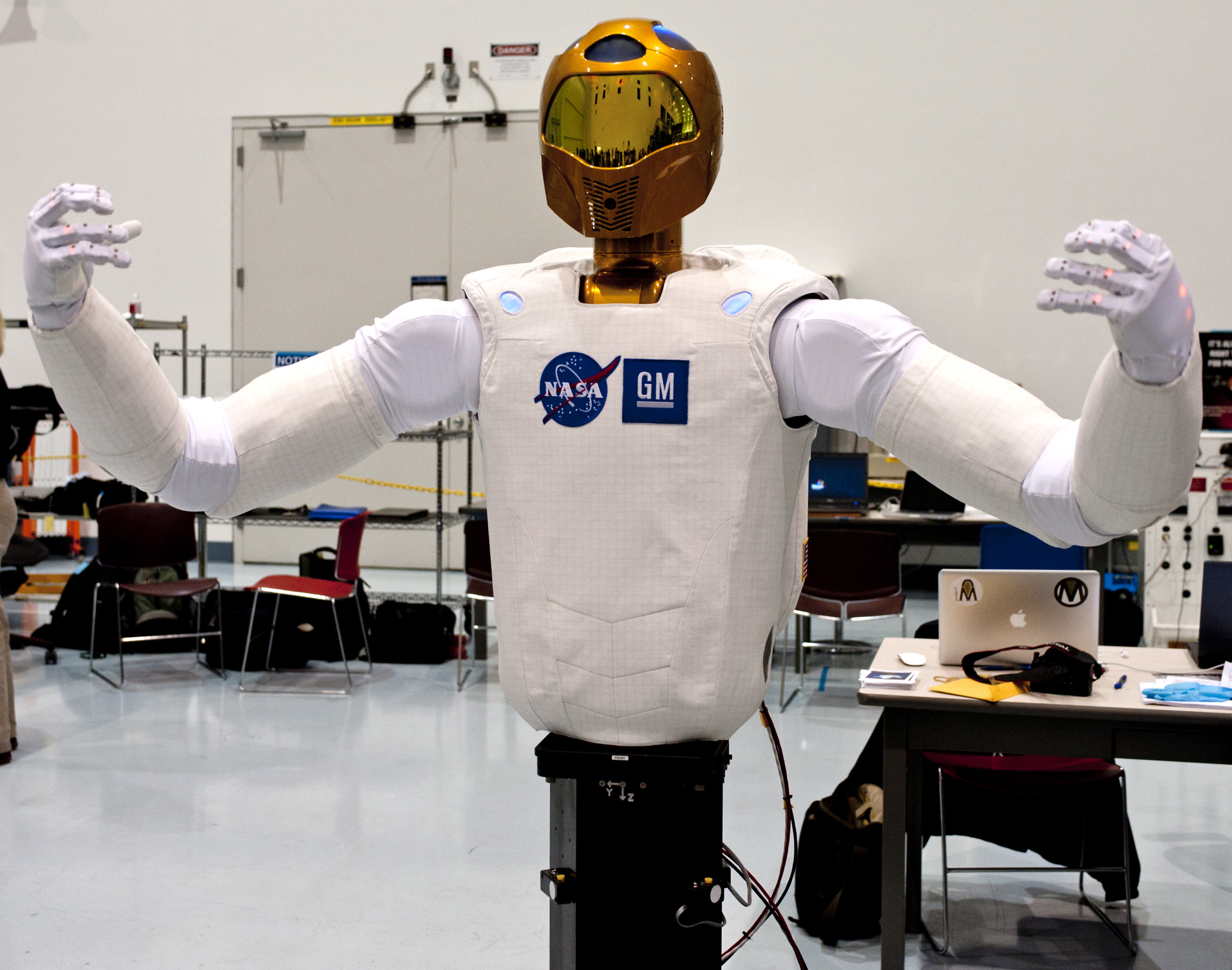 Robonaut 2 - човекоподобен робот