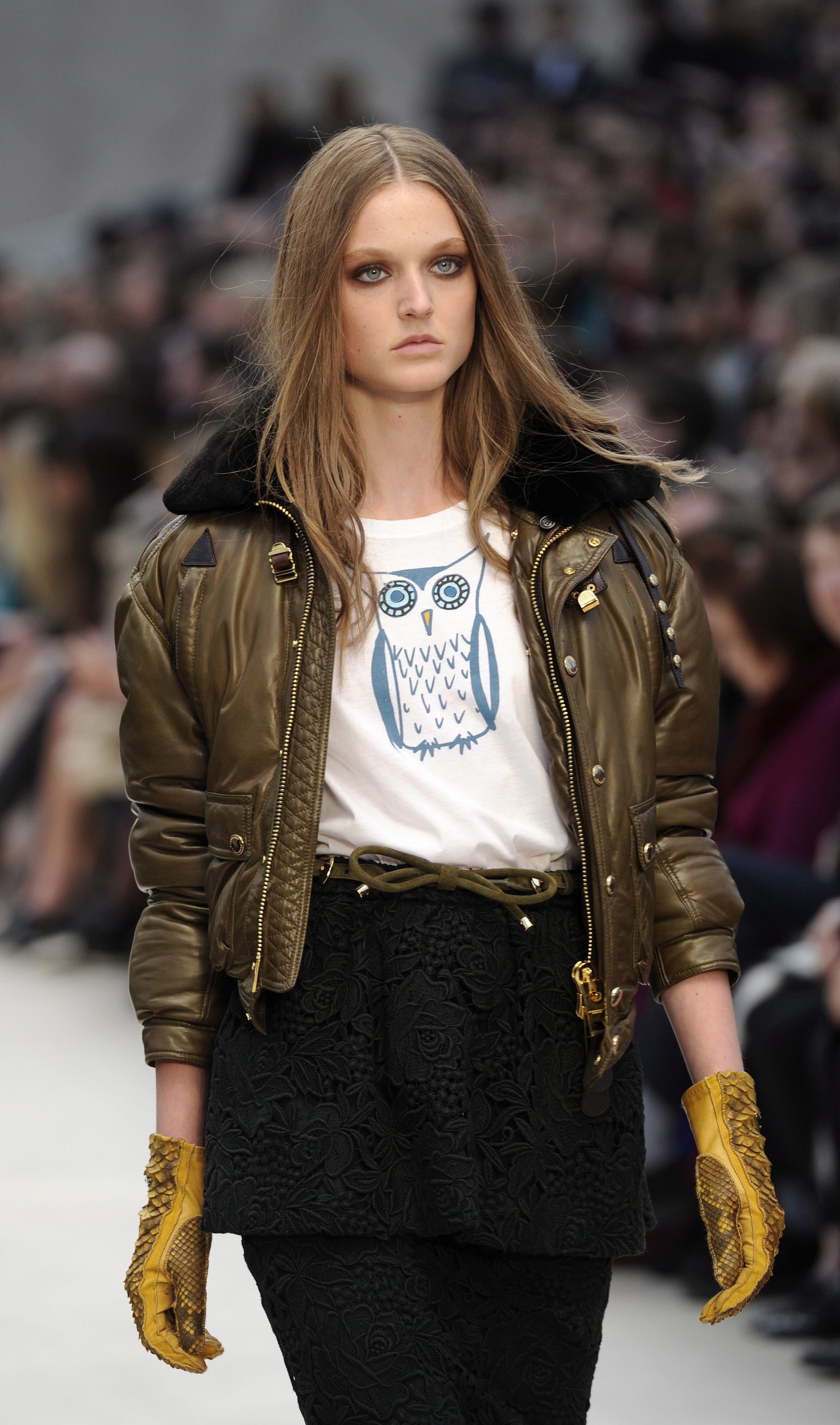 Модно ревю на Burberry