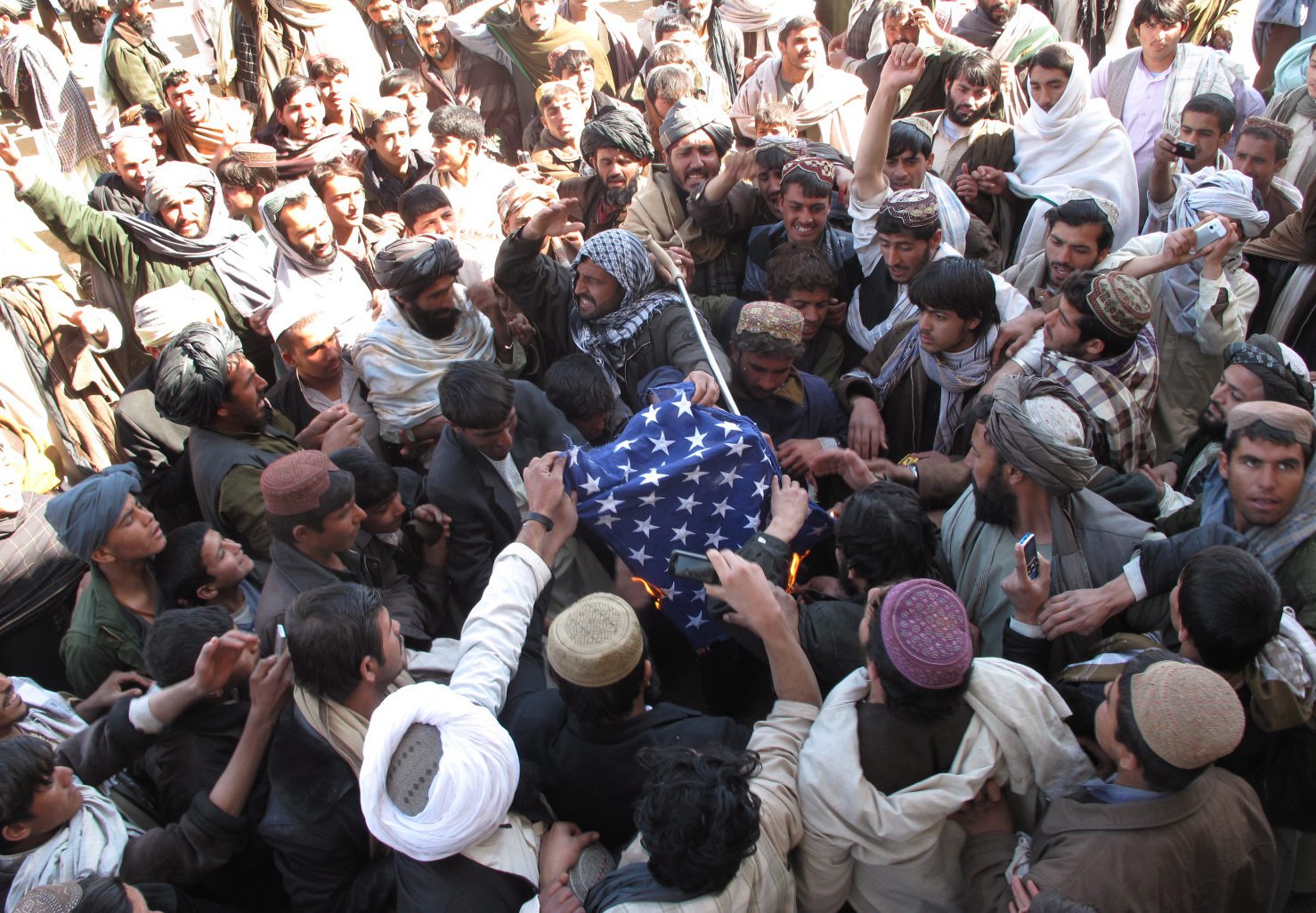 Талибаните призоваха да се избиват чужденците